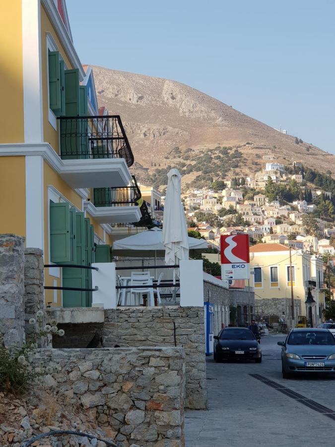Danezis Sea Stars Villas Sými Esterno foto
