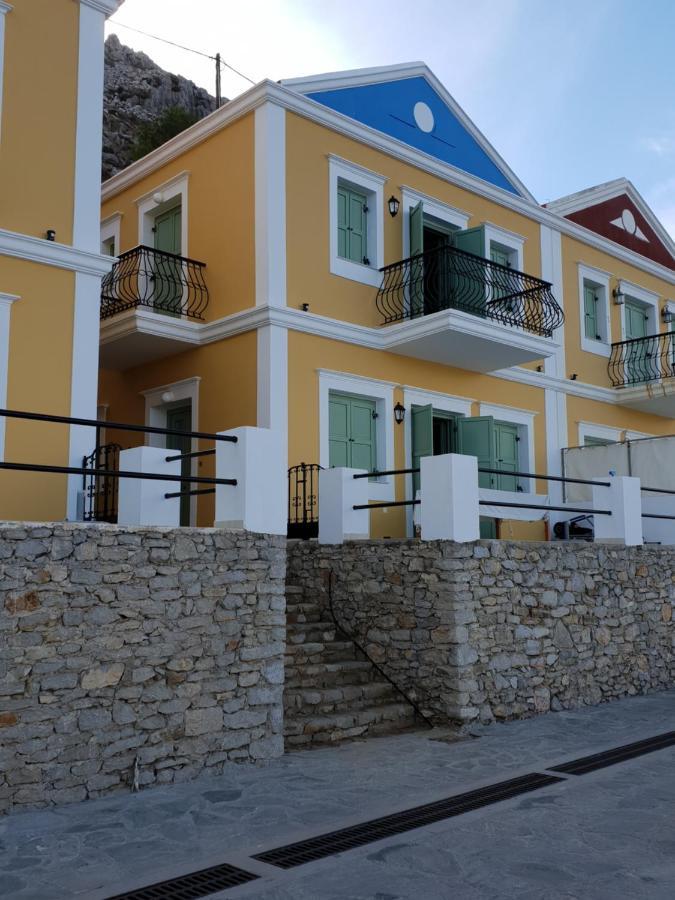 Danezis Sea Stars Villas Sými Esterno foto