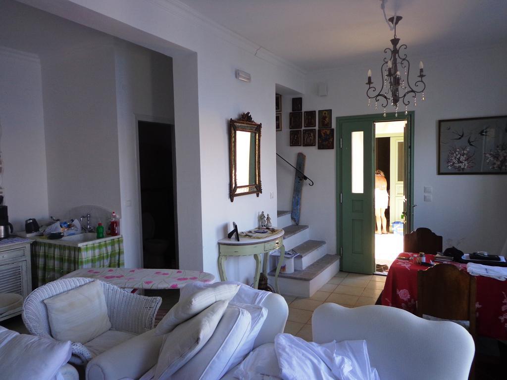 Danezis Sea Stars Villas Sými Esterno foto