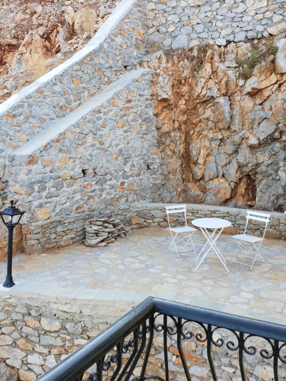 Danezis Sea Stars Villas Sými Esterno foto